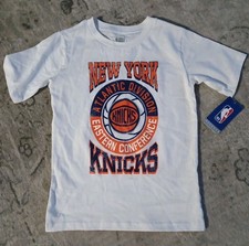 New York Knicks Boys Graphic T-Shirt White Size Small (6/7) NBA Official Apparel