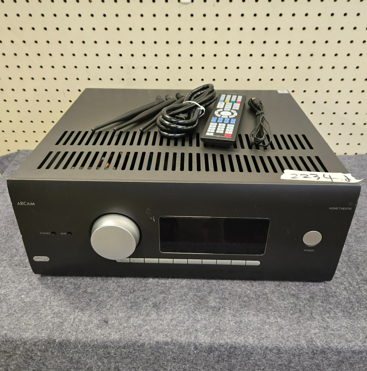 Arcam AVR11 7.2-Ch Home Theater Receiver ( with Calibration Mic No