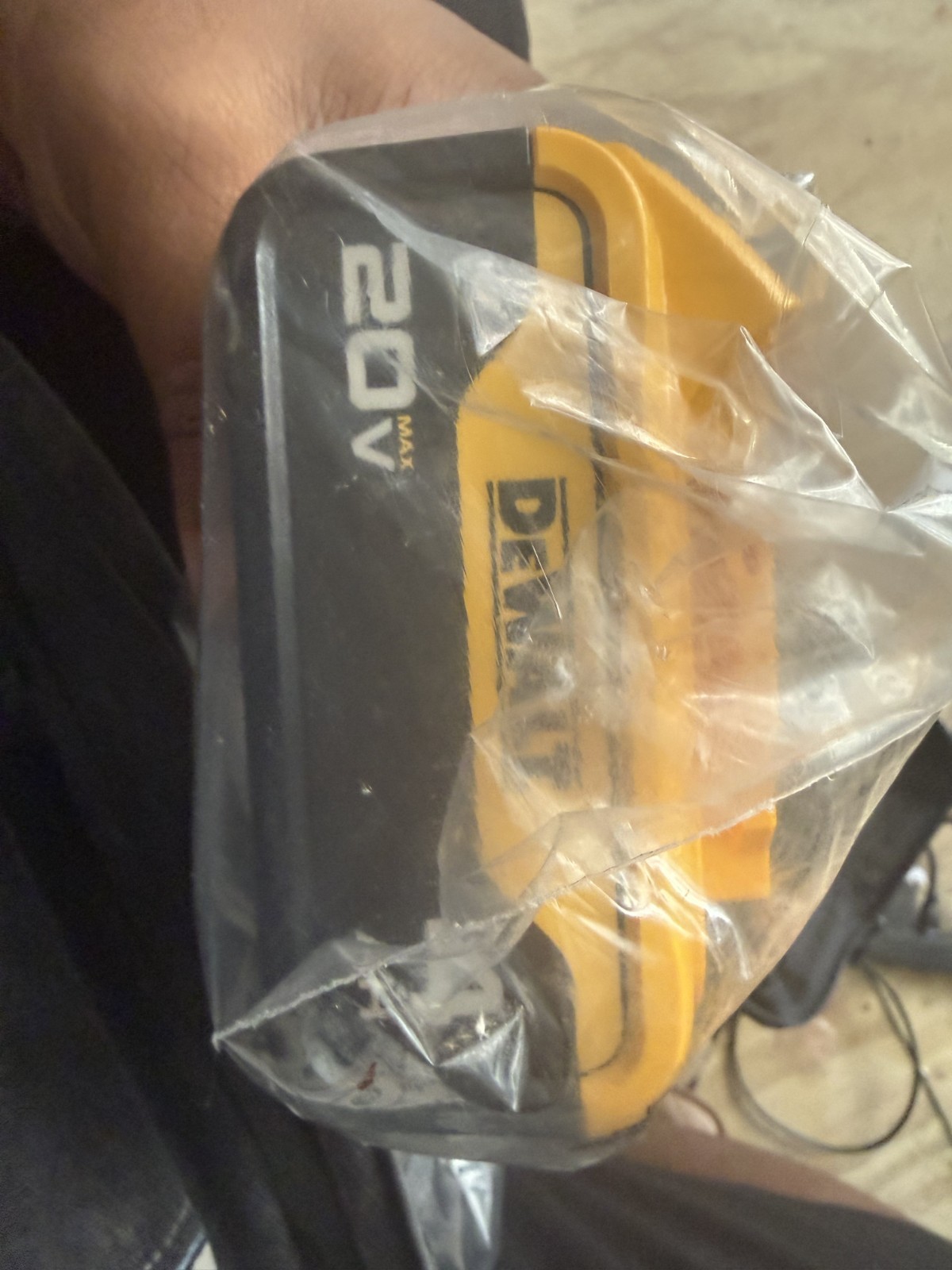 DEWALT DCB2104 20V Max 4AH PowerPack Battery - 2025 Code - N