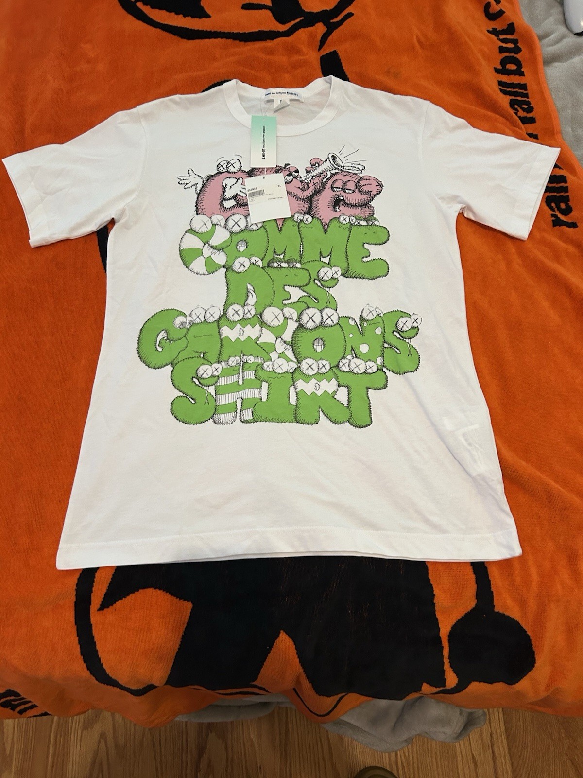 Size XL - COMME DES GARCONS x KAWS Printed Tee T-Shirt Graffiti 