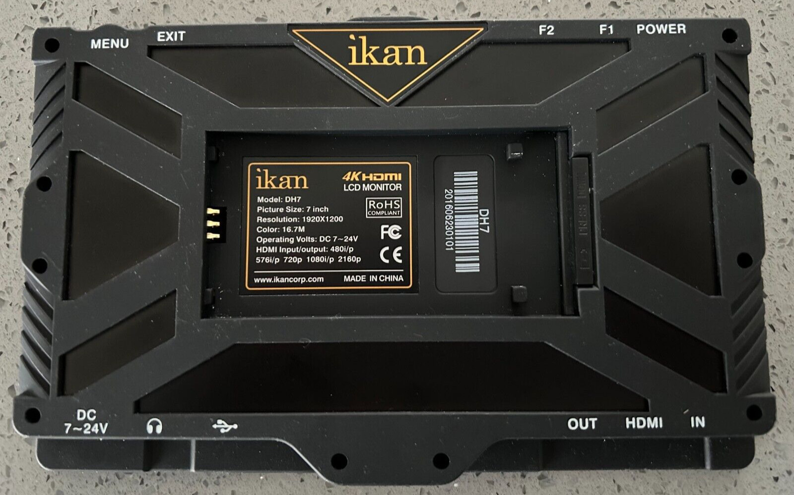 ikan DH7 7"4K 1920 x 1200 HDMI On-Camera Field Monitor Bundle Sunshade Black
