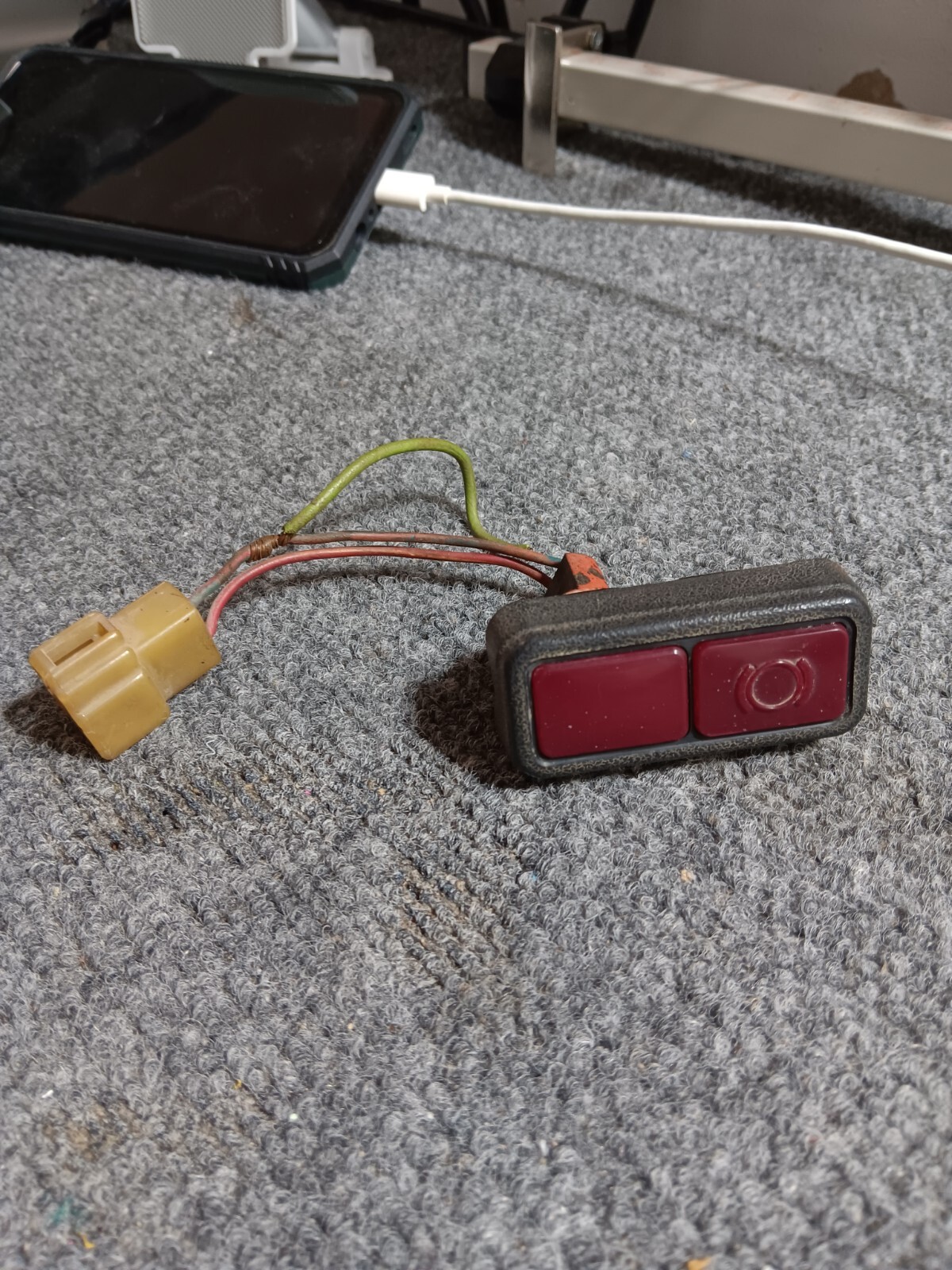 Toyota Land Cruiser FJ40 BJ40 HJ45 FJ BJ OEM BRAKE INDICATOR LIGHT 81850-60070