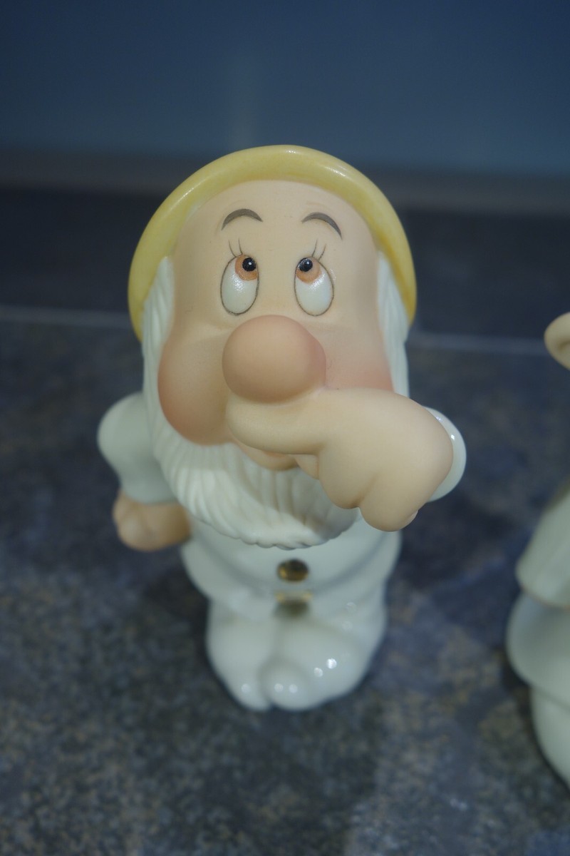 Lenox Disney Sneezy & Dopey Salt & Pepper Shakers Snow White