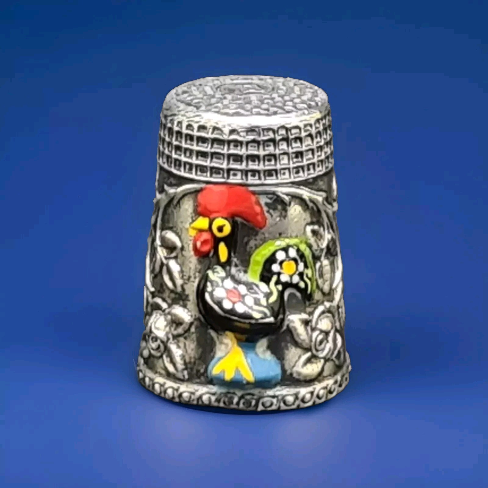Silver Tone Enamel Gilt Thimble Cockerel Roses and Foliage Star on Top