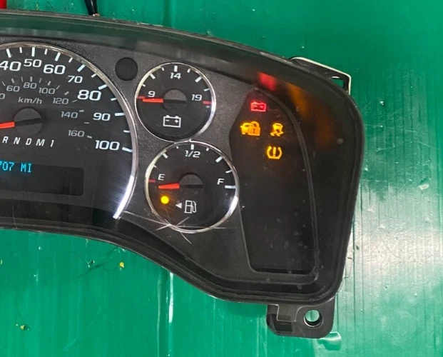 2012 雪佛兰 Express 2500 速度表仪表组 69K 英里 20865488 — 第 2/4 张图片