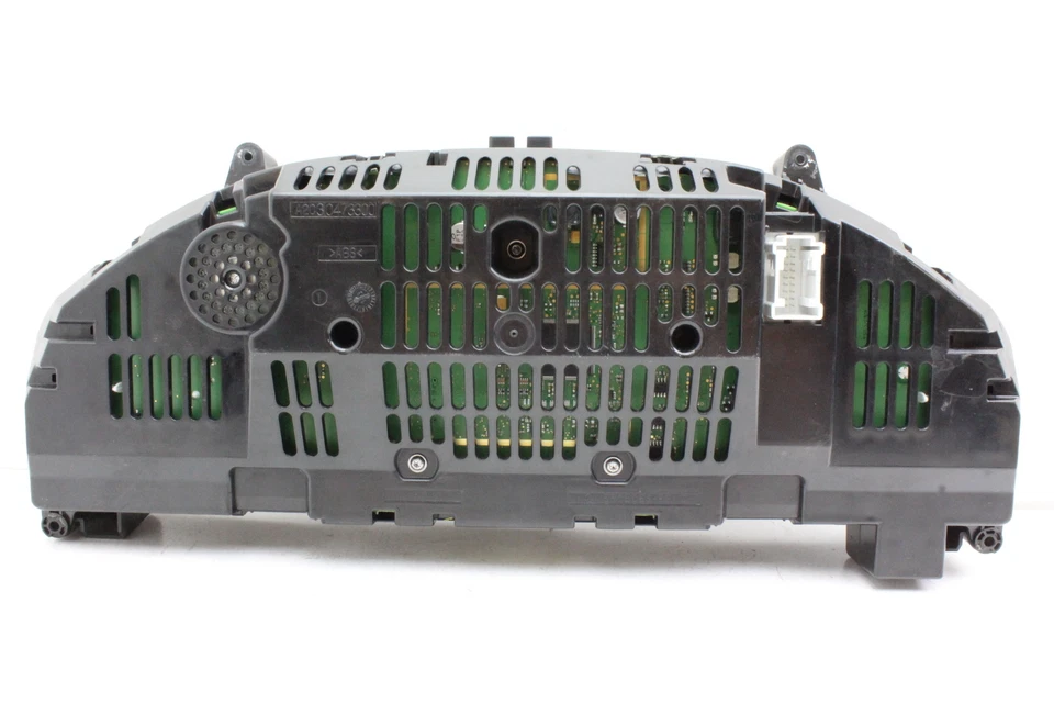 14 15 Medidores de cuadro de instrumentos de cabezal velocímetro Mercedes-Benz C250 C350 14.572 Foto 2 de 4