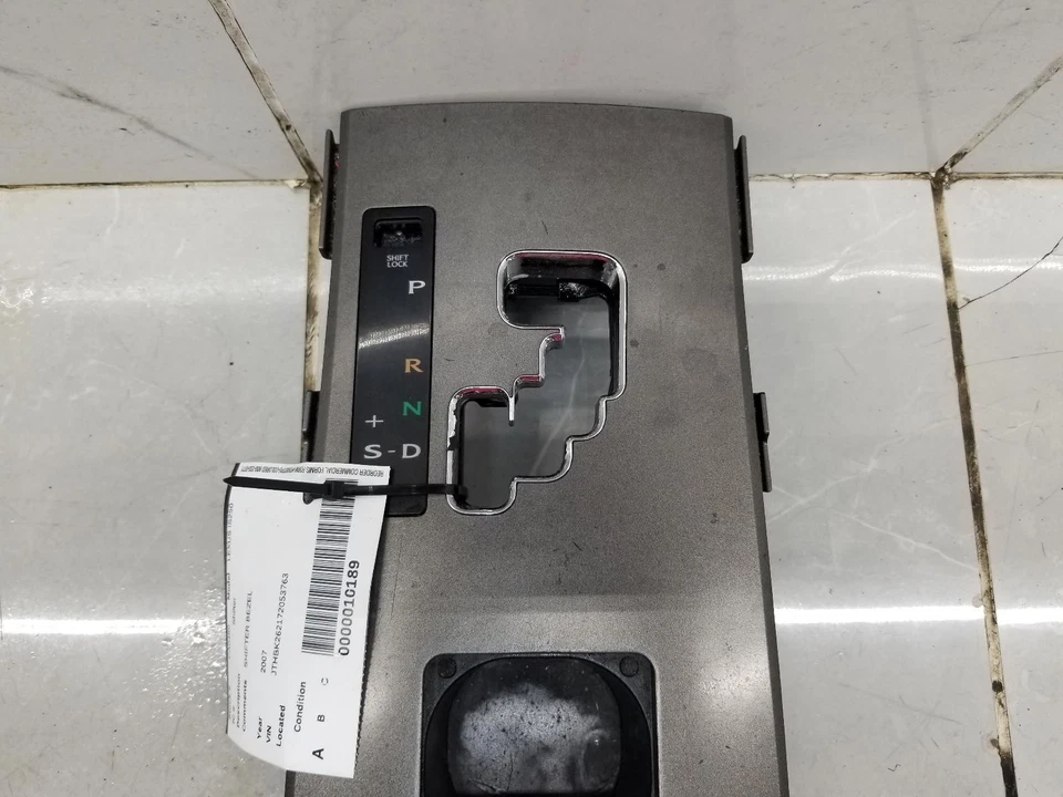 2007 LEXUS IS250 SHIFTER BEZEL CENTER CONSOLE TOP SECTION #010189 - Image 3 of 4