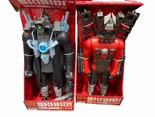 New Skibidi Toilet 24” Titan Figure (Set of 2)