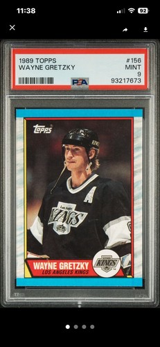 1989 Topps #156 Wayne Gretzky Los Angeles Kings HOF Hockey Card PSA 9 MINT