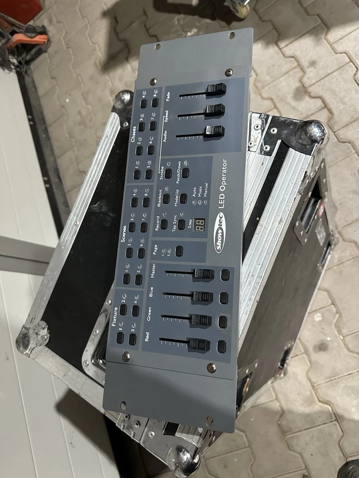 Showtec LED Operator Controller Lichtpult DMX - Bild 3 von 4