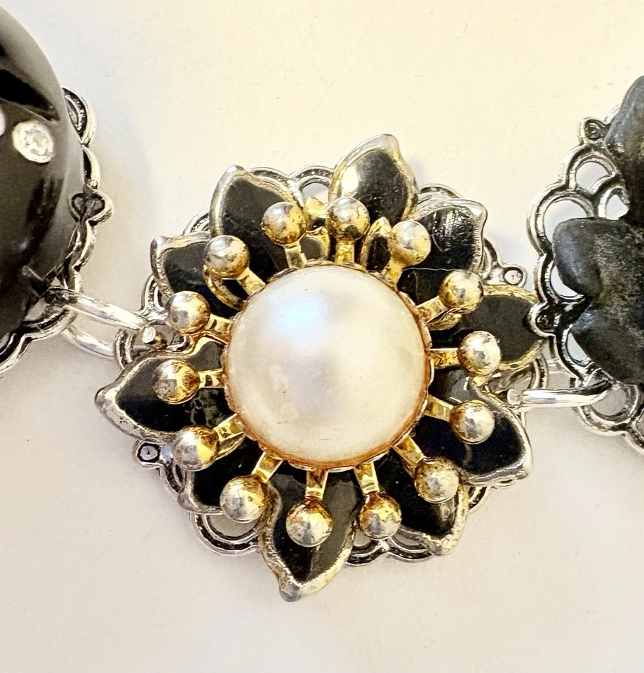 Vtg Retro Whimsygoth Black Clip Earring Charm Bracelet  Upcycled Grannycore J - Image 4 of 4