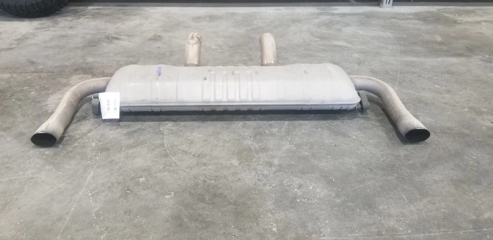 16 MERCEDES BENZ AMG GLE63S COUPE W292 5.5L REAR EXHAUSTER MUFFLER - Image 2 of 4