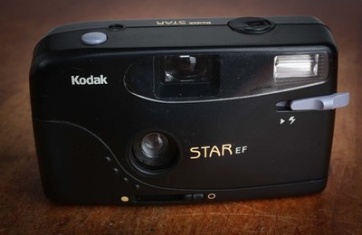 Kodak Star EF Point & Shoot 35mm Compact Film Camera (Blitz defekt)