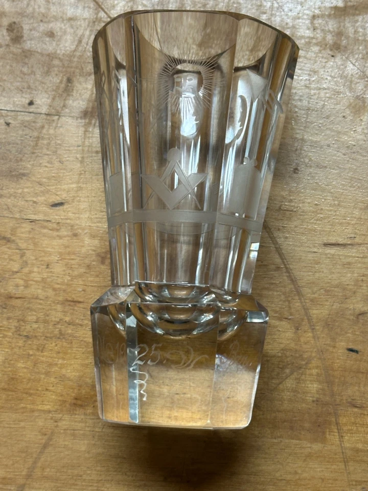 6 Kantiges Freimaurer Glas 1925, Meisterstück, Fuß und Kugelabriss TE300925/575 - Bild 1 von 4