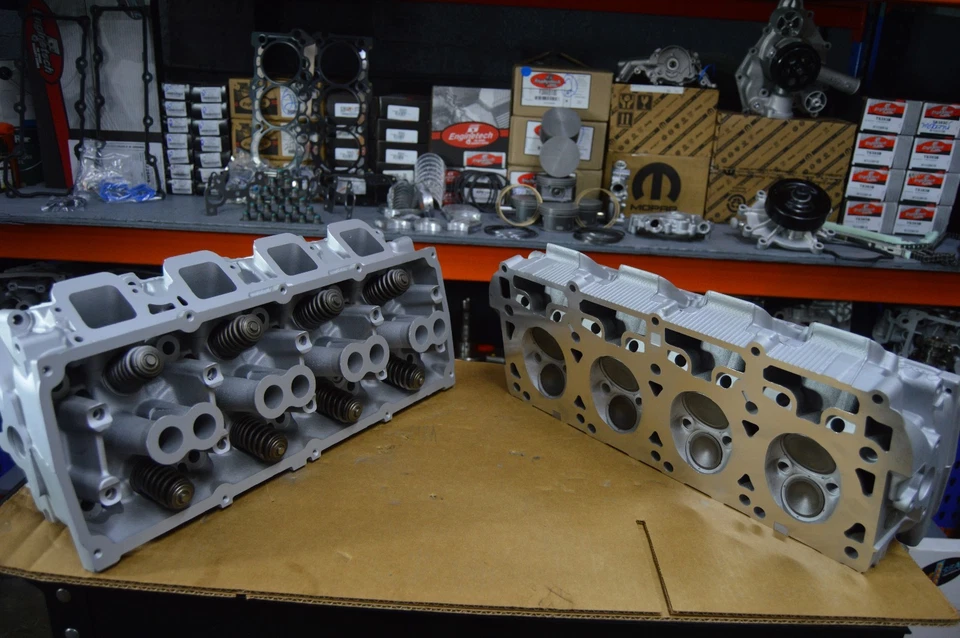 For 2003-2008 Chrysler Dodge & Jeep 5.7L Hemi Cylinder Head Pair Left & Right - Image 3 of 4