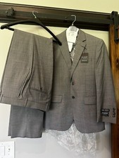 Jos A Bank Light Grey Suit, Size 38 Jacket, And Size 31 Pant Waste And 37 Length