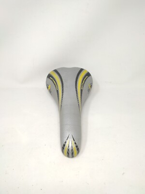 Selle Vélo Course Vintage Bassano Shark – Italienne – Grise Rayée