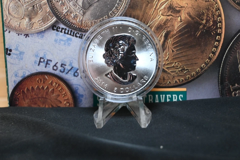 2016 Canadian Maple Leaf Colorized Silver $5 Super Man Coin w/ COA - Image 2 of 3