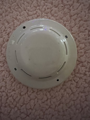 SILENT KNIGHT SD505-APS SMOKE DETECTOR. EXCELLENT USED CONDITION!