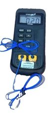 NEW VWR 77776-722 TRACEABLE 4135 TWO-CHANNEL THERMOMETER  with Probes