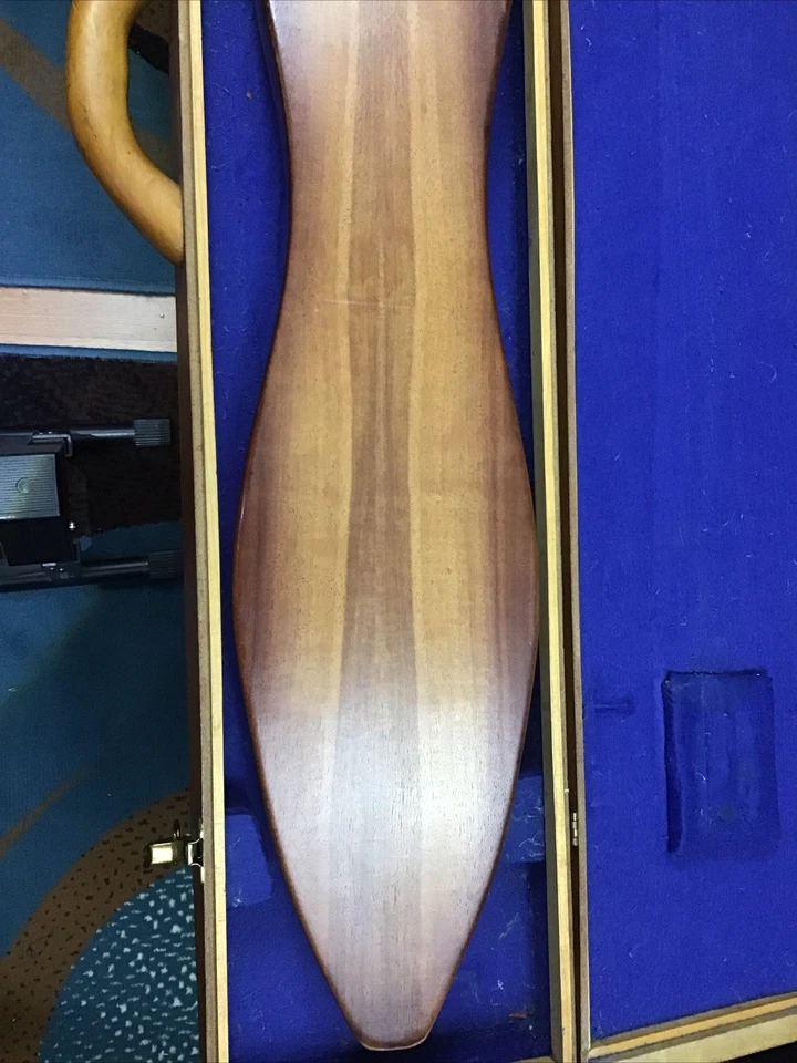 Diamond Dulcimer por Diamond Dulcimers MD firmado el 5 de abril de 1979 Foto 3 de 4