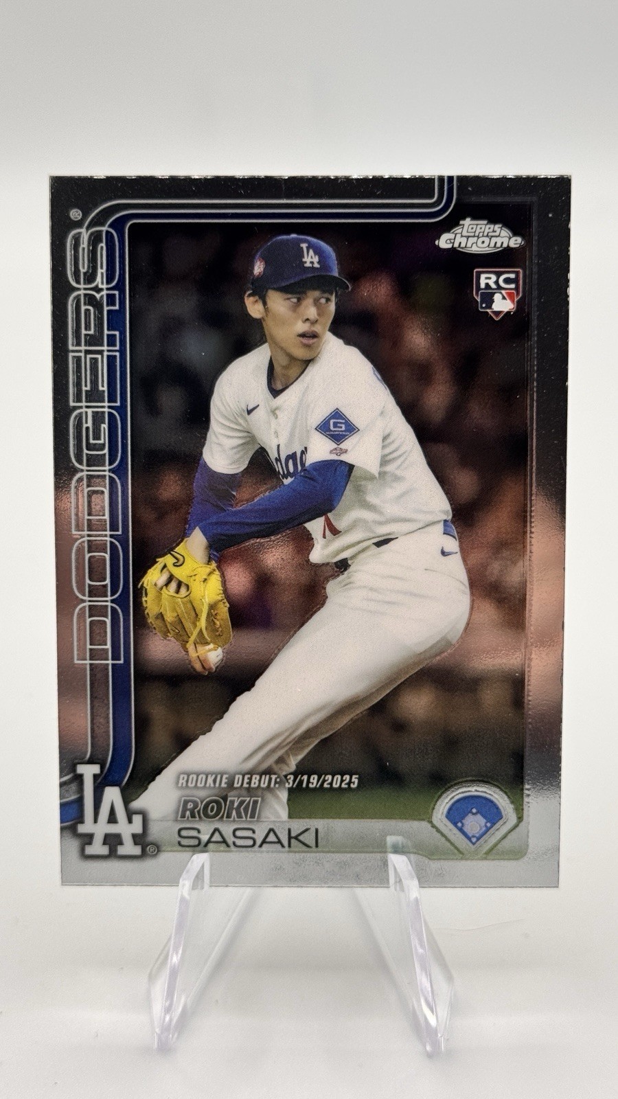 2025 Topps Chrome Update Series - Rookie Debut Roki Sasaki #USC73 (RC)