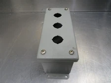 Hubbell Wiegmann PBGX3 Enclosure 22mm 3-Hole