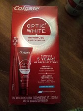 Colgate Optic White Advanced Whitening Kit Toothbrush Toothpaste