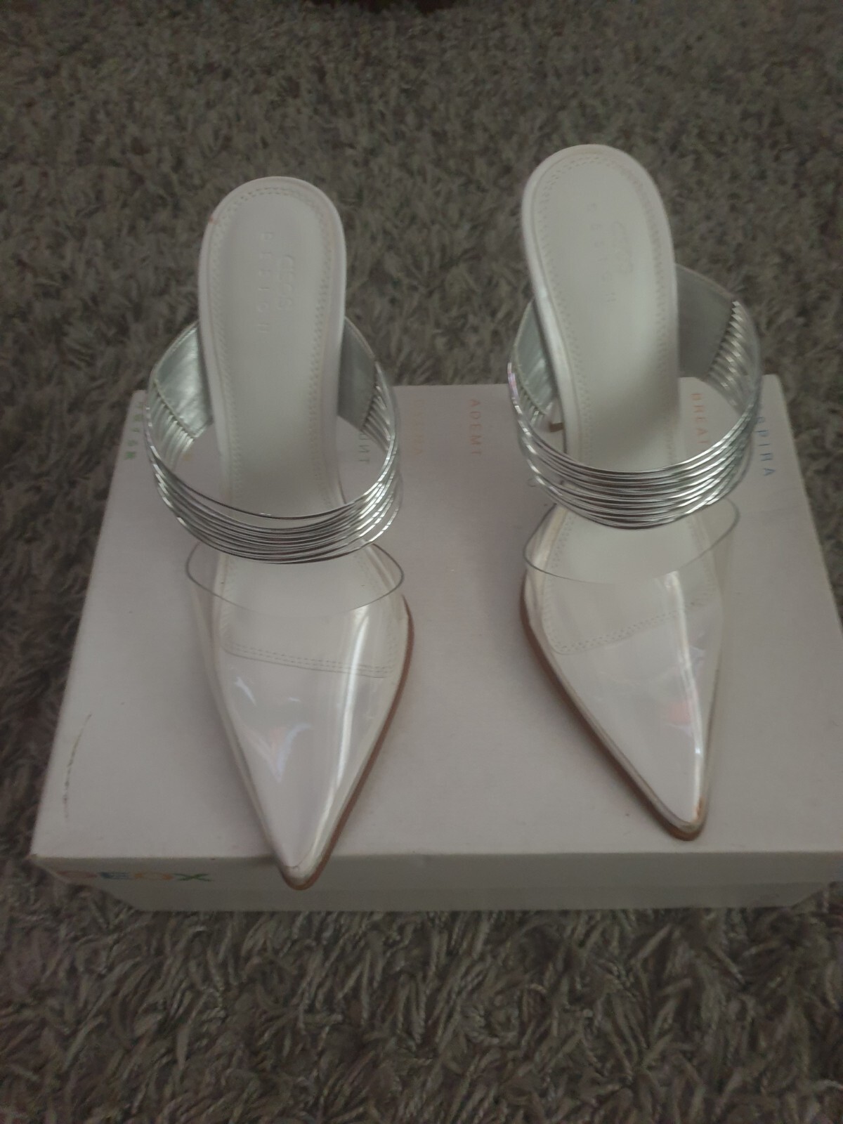 APL Sandali da donna copri punta tacco da Asos