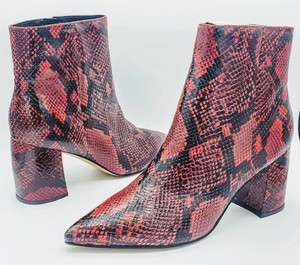 marc fisher retire snake