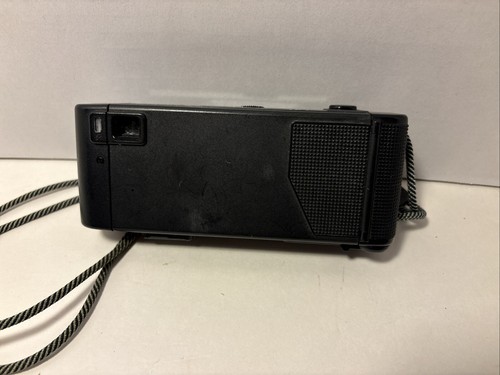 Vtg Canon Snappy 20 Point & Shoot 35mm Film Camera Automatic Winding Tested - Picture 5 of 8