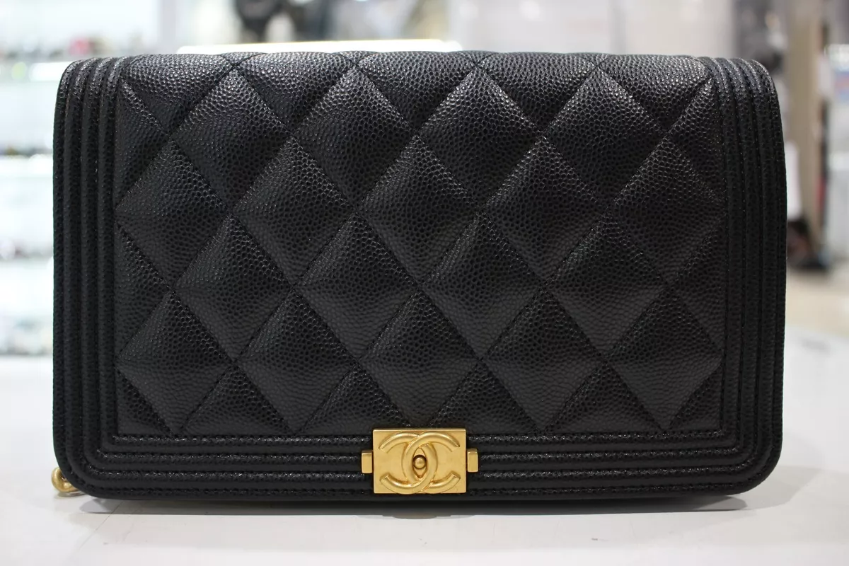 CHANEL Boy Wallet on Chain Grained Calfskin - Black