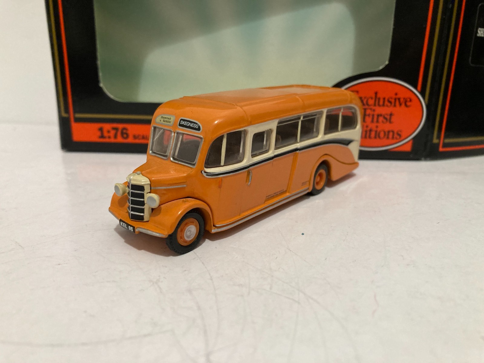 EFE 20126 Bedford OB Shamrock & Rambler 1/76 scale boxed free post