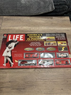 Life-Like LIFE Magazine HO Scale Starter Set 15 Pc Limited Edition