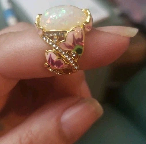 Anillo único ovalado tono dorado con circonita cúbica y flores esmaltadas talla 5,5 caprichosa princesa de hadas Foto 2 de 4