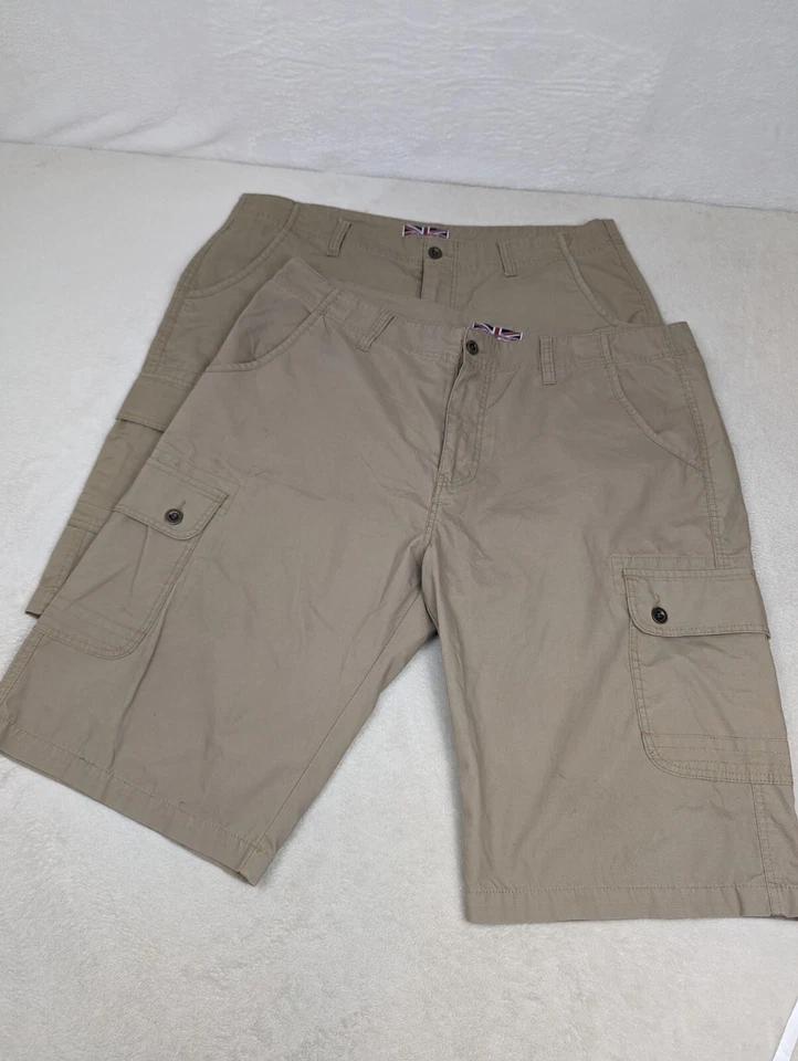 Revolution 1688 Men's Size 40 Beige Khaki Casual Shorts with pockets Lot Of 2 - Image 3 of 4