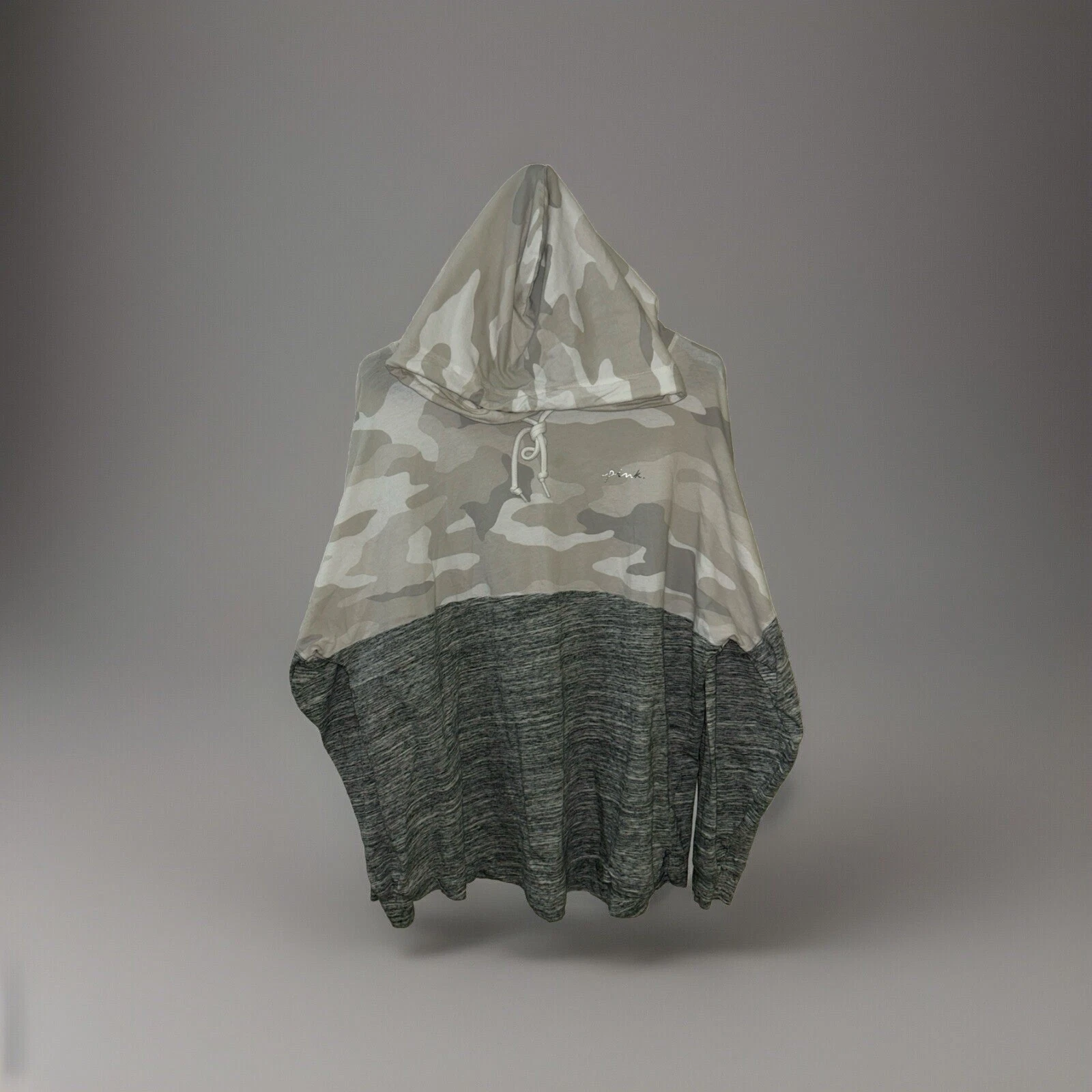 UNDERCOVER Felpa con cappuccio pullover a righe manica mimetica rosa by Victoria’s secret taglia large