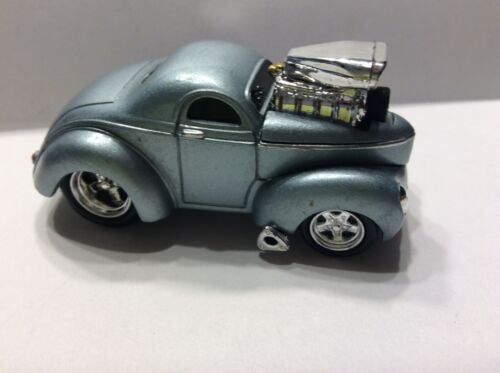 MUSCLE MACHINES 1940 40 WILLYS PICKUP 41 WILLYS USED 1/64 DIECAST - Picture 3 of 6