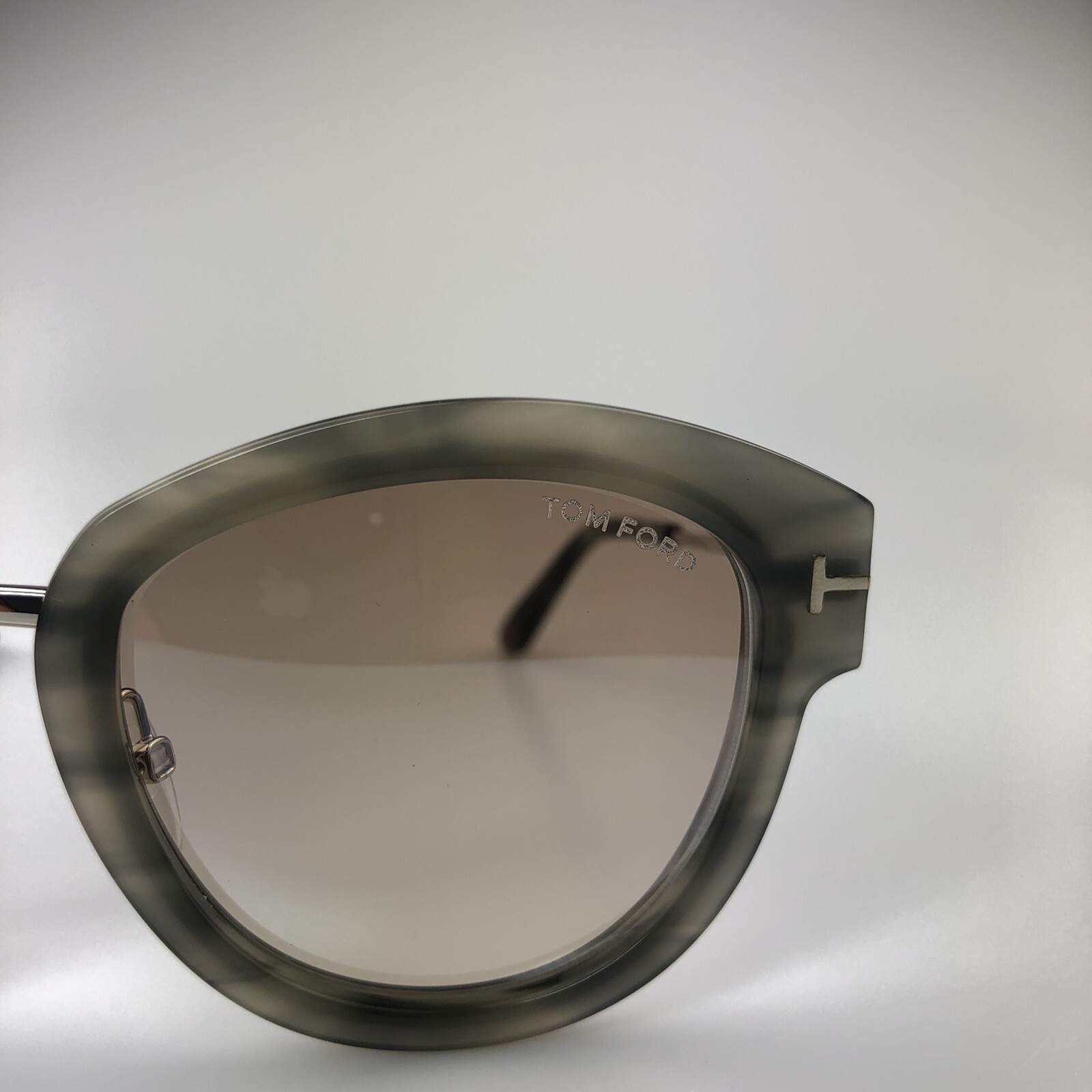 AUTHENTIC WOMENS TOM FORD SUNGLASSES FT0574 55G 52 22 140 RRP £350 image 3