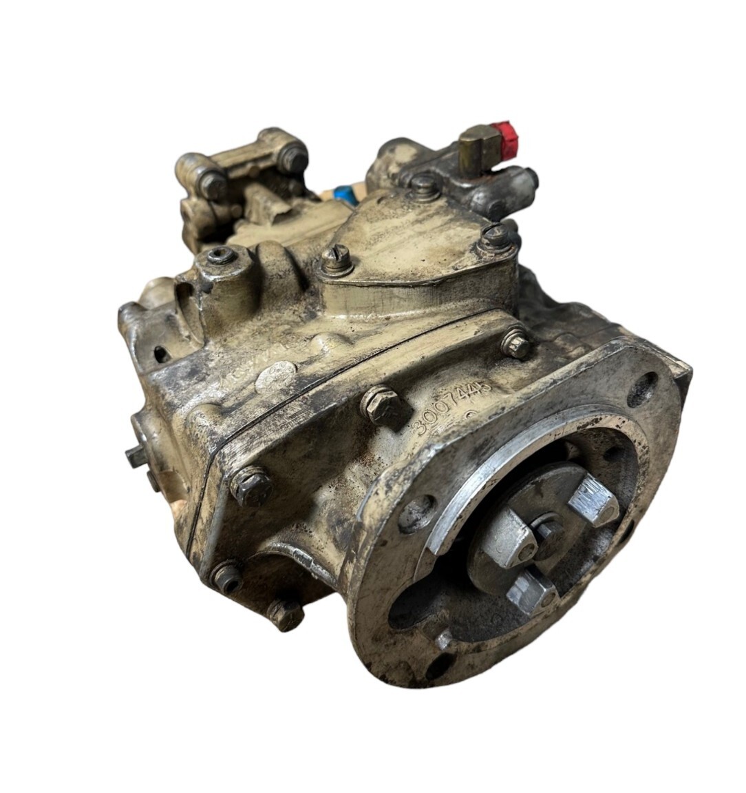 つっこ 3007445, 109744, 153338, 3000446 Fuel Injection Pump **SALE