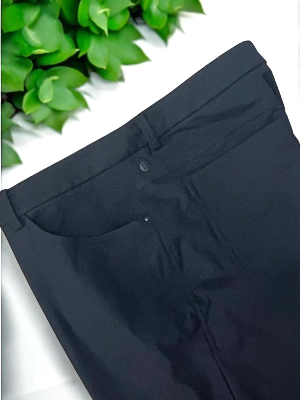 Lululemon Athletica Pants Mens 36 Black Straight Leg 106259 Zip Pocket Stretch