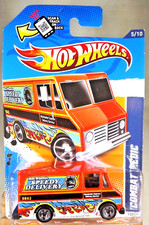2012 Hot Wheels #135 HW City Works 5/10 COMBAT MEDIC Orange w/Chrome 5 Spokes