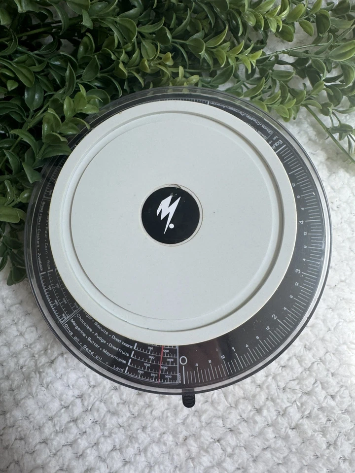 1970s Terraillon Mechanical Kitchen Scale 5Lb Built-In Calorie Counter- France - Image 2 of 4