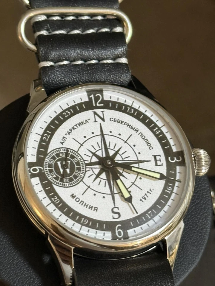 Reloj Molniya Vintage Brújula Mecánico Muñeca Ártica Ruso Molnja Militar Foto 3 de 4
