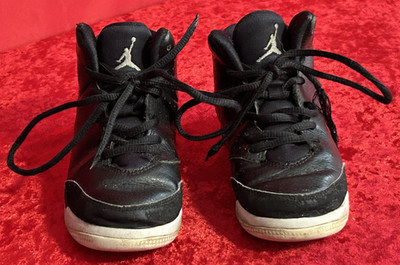 NIKE AIR JORDAN FLIGHT TRADITION BP Youth 12C Shoes 819539-011 BLACK WHITE B26