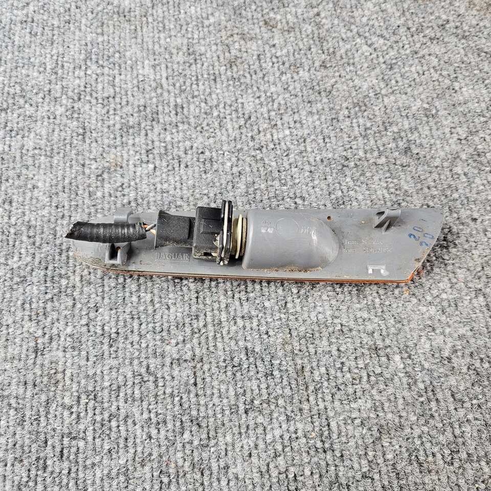 JAGUAR 2000-2004 TIPO S LUZ MARCADORA DELANTERA LADO DERECHO PASAJERO OEM Foto 2 de 4