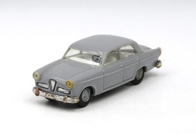 Politoys #32 Alfa Romeo Giulietta TI Plastic 1:41 Italy Vintage Original Model