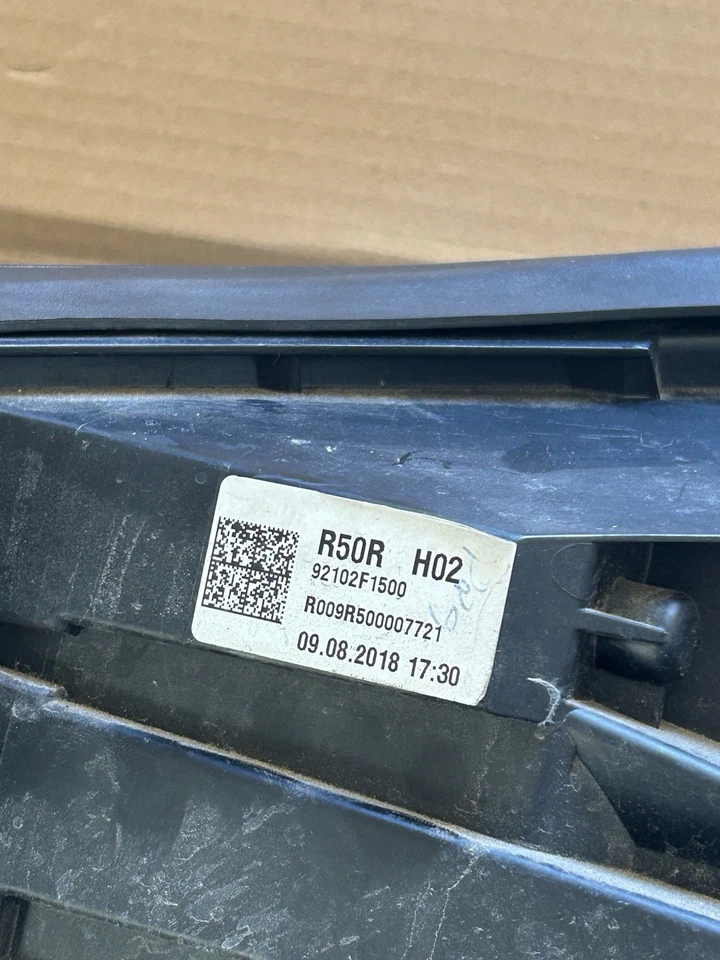 PROIETTORE DESTRO PER KIA SPORTAGE (18-22) - Immagine 2 di 4