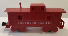 Marx Train - 4 wheel plastic Southern Pacific Caboose - Red