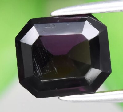 1,32ct 7x6mm Achteck Natur Lila Spinell Edelstein, Tansania